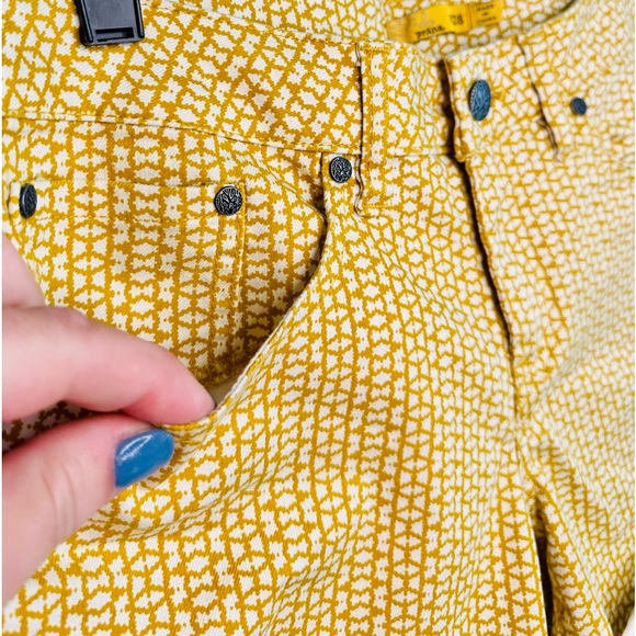 prAna Jean Shorts Kara Ultra Soft Denim Cuffed Marigold Mixer Yellow 6/28 NEW - Picture 8 of 15